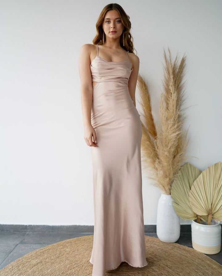 VESTIDO DE FIESTA LARGO CAROL DORADO