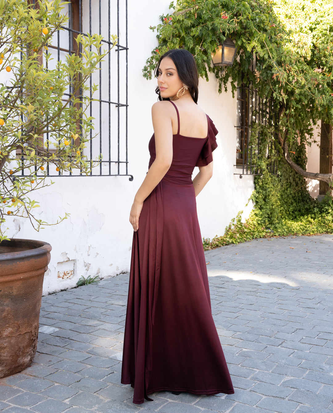 Conjunto De Fiesta Sole Un Hombro Burdeo