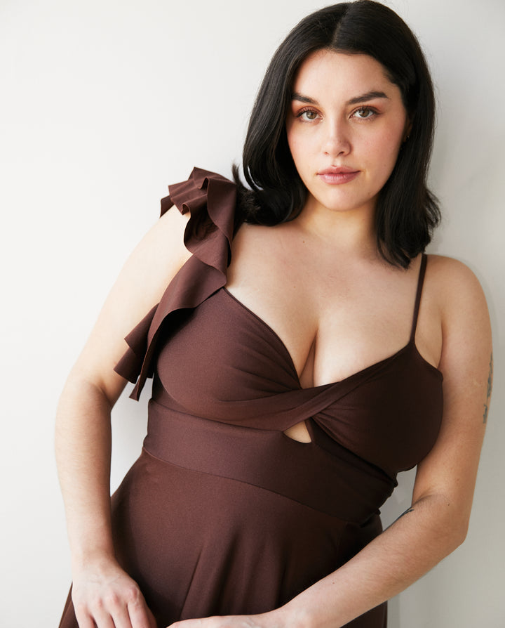 Vestido Largo de Fiesta Sole un Hombro Chocolate