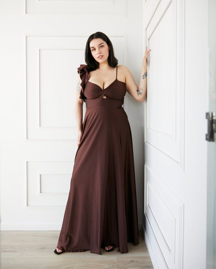 Vestido Largo de Fiesta Sole un Hombro Chocolate