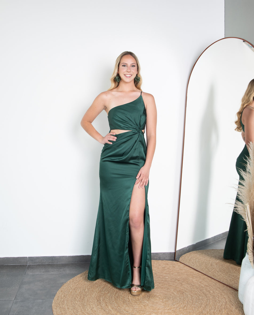 Vestido de Fiesta Largo Leire un Hombro Verde Oscuro