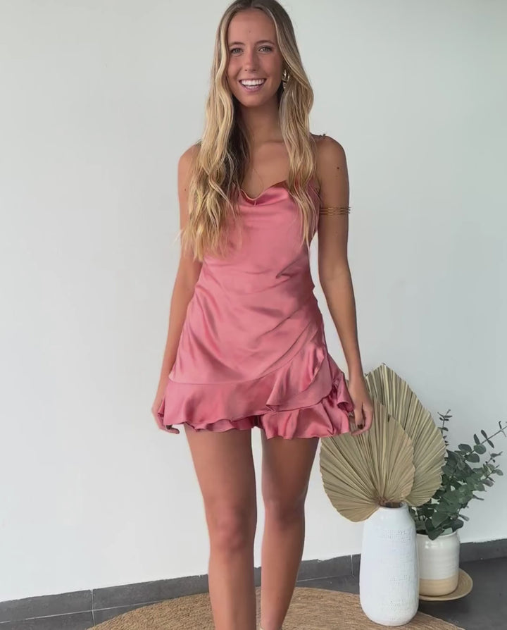 Enterito Corto de Fiesta Olivia Coral