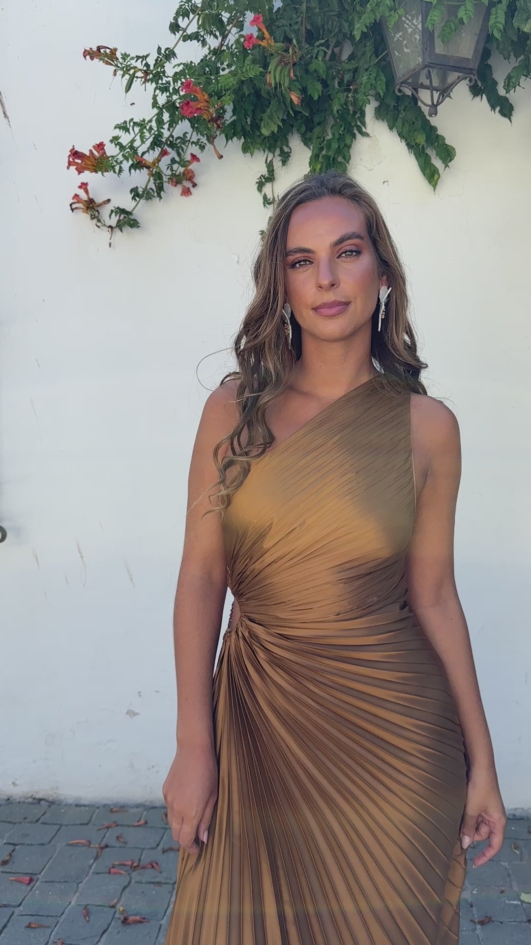 Vestido Largo de Fiesta Lucía un Hombro Mocha