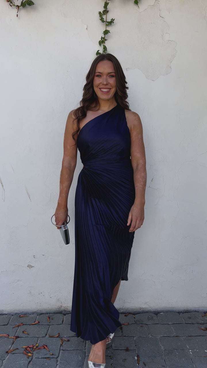 Vestido Largo de Fiesta Lucía un Hombro Azul Oscuro