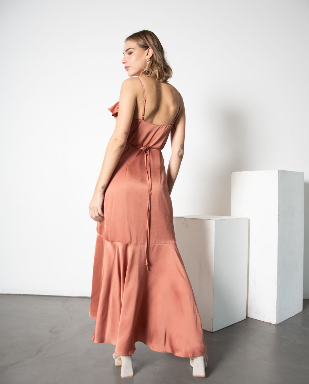 VESTIDO DE FIESTA MIDI SELMA TERRACOTA