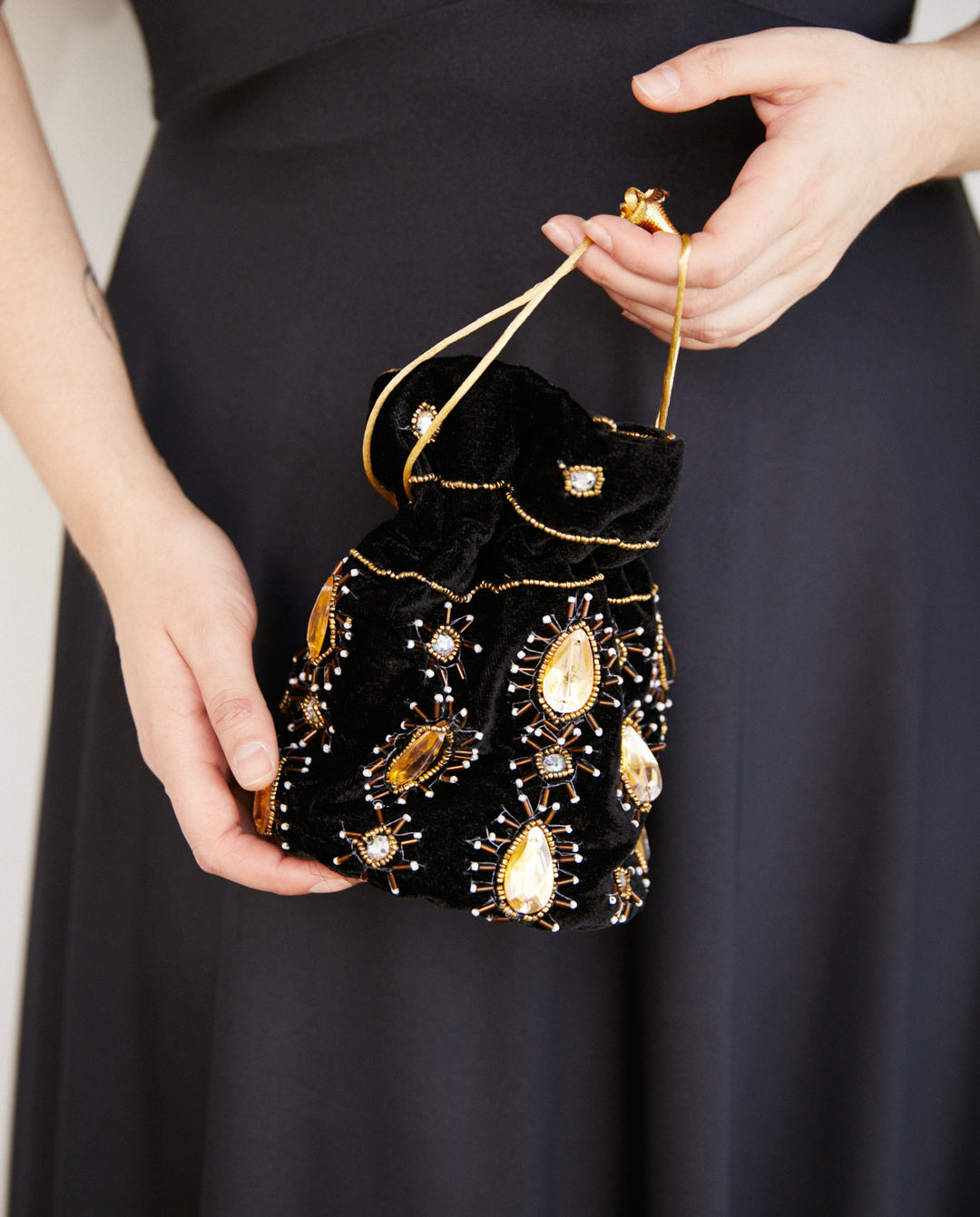 Bolso Indio Maya Terciopelo Gotas Negro