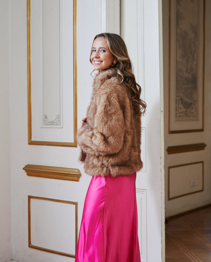 Peludo Tamara con Cierre Camel