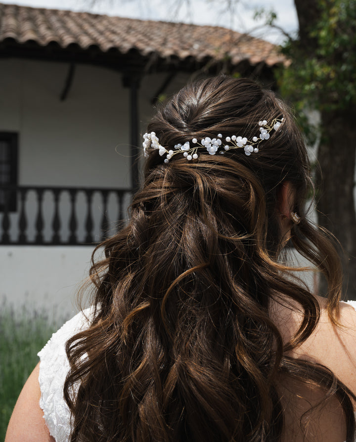 Tocado de Novia Olivia Flores con Bordes Plata/Dorado