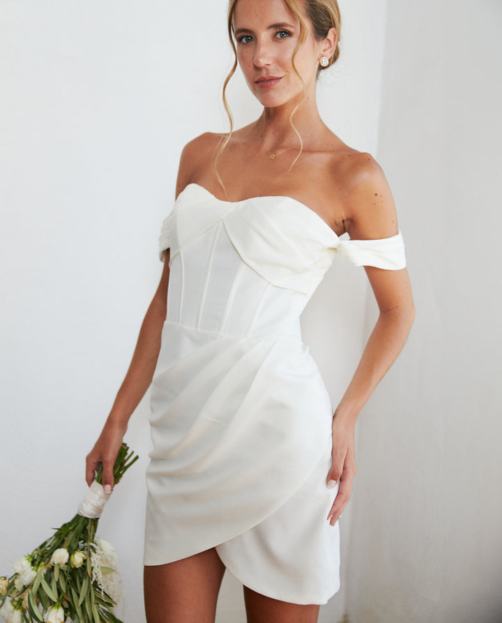 Vestido Corto de Novia Milagros Ivory